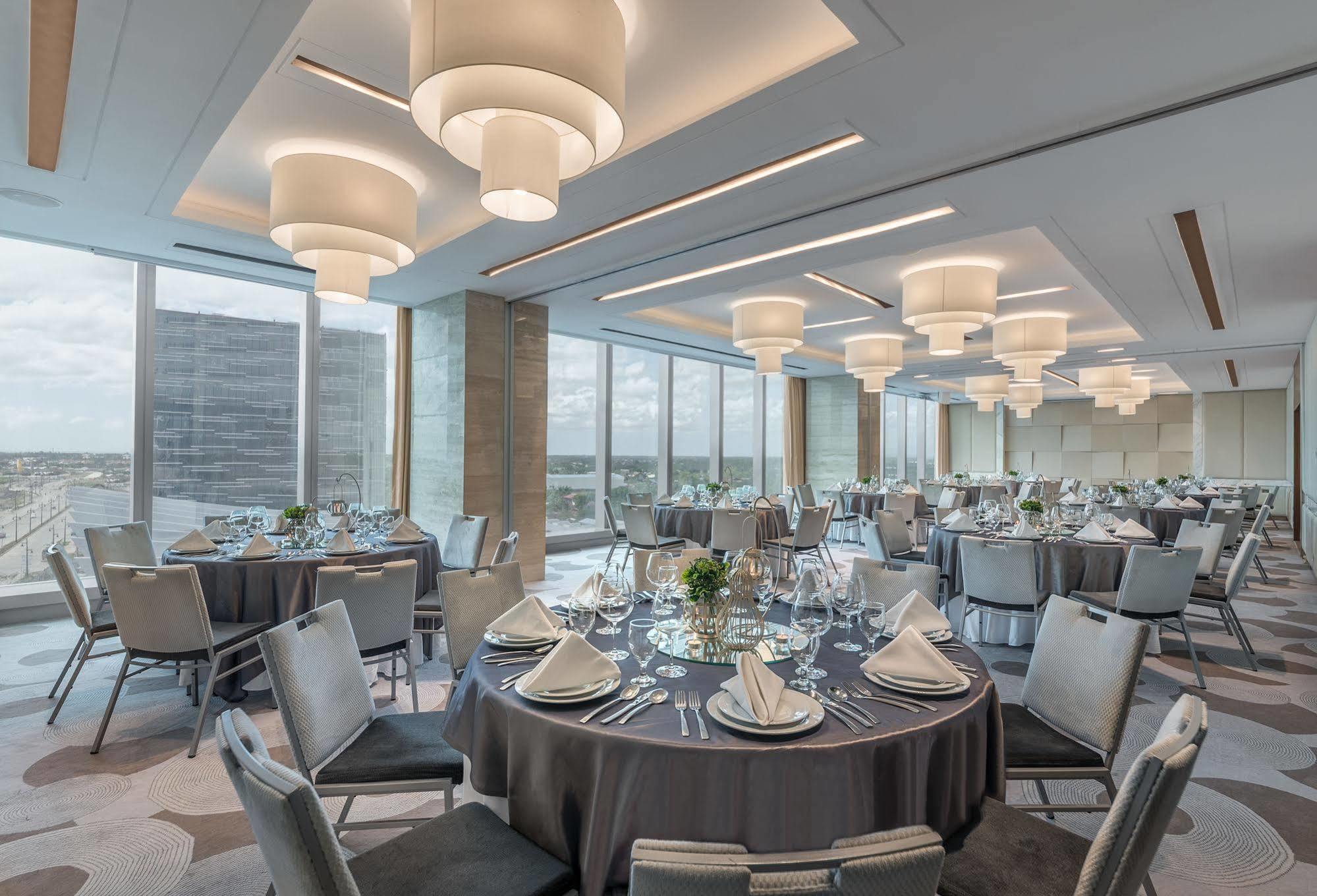 Richmonde Hotel Iloilo Bagian luar foto