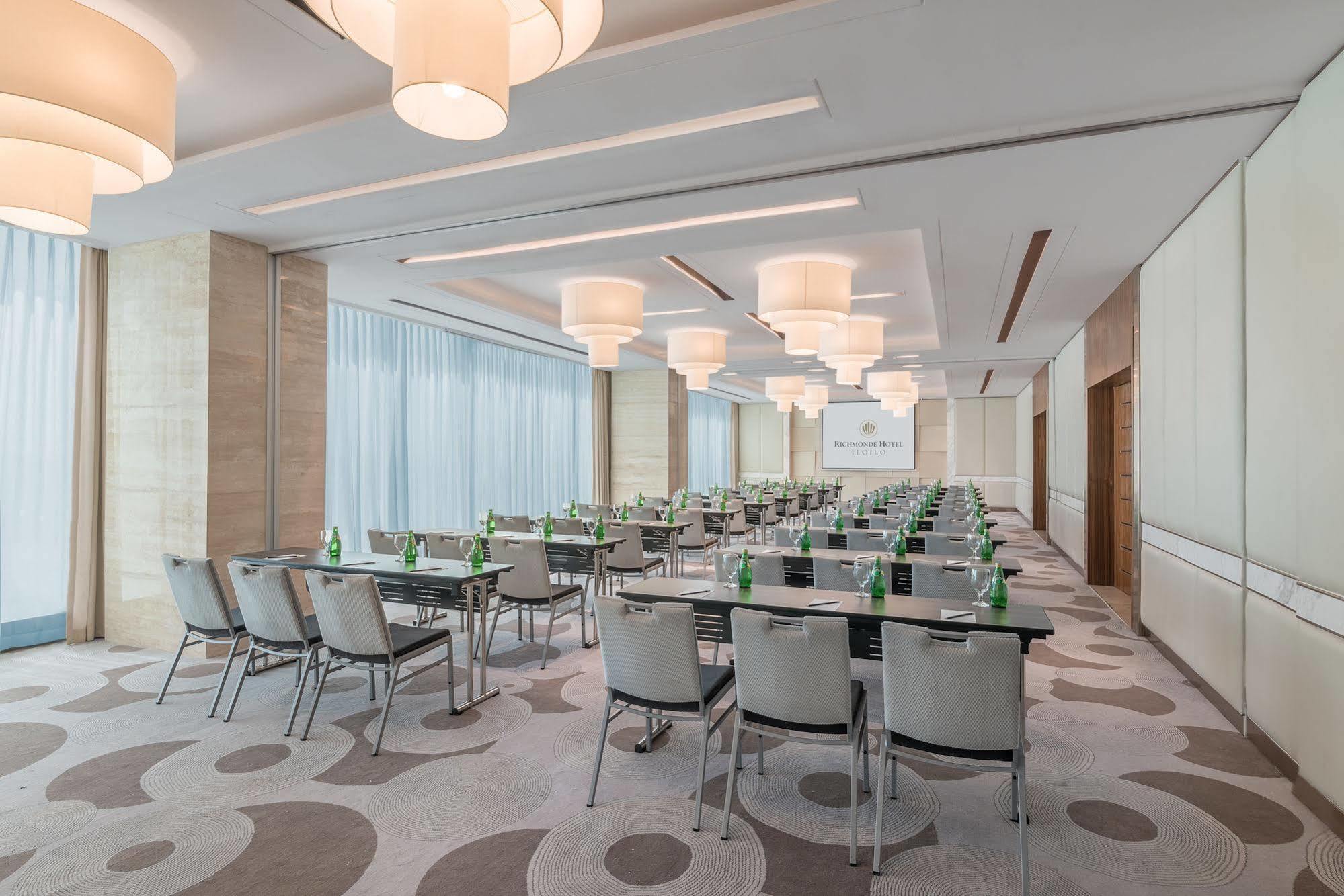 Richmonde Hotel Iloilo Bagian luar foto